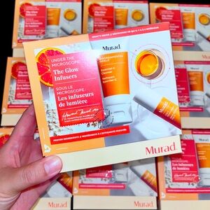 Murad - UNDER THE MICROSCOPE: The Glow Infusers